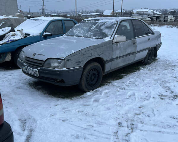 Серый Опель Омега, объемом двигателя 2 л и пробегом 200 тыс. км за 800 $, фото 1 на Automoto.ua