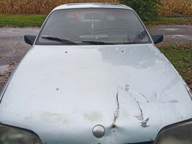 Опель Омега 1990 в Александрие на Automoto.ua Серый Опель Омега, объемом двигателя 0 л и пробегом 380 тыс. км за 360 $, фото 1 на Automoto.ua