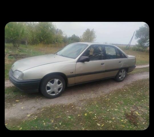 Сірий Опель Омега, об'ємом двигуна 0 л та пробігом 10 тис. км за 575 $, фото 1 на Automoto.ua