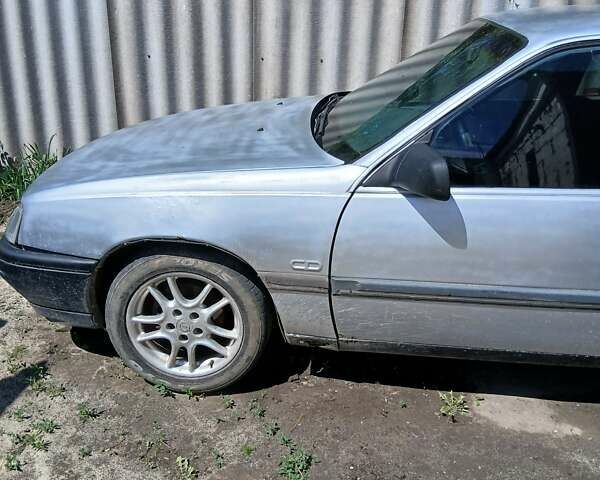 Сірий Опель Омега, об'ємом двигуна 2 л та пробігом 270 тис. км за 500 $, фото 1 на Automoto.ua