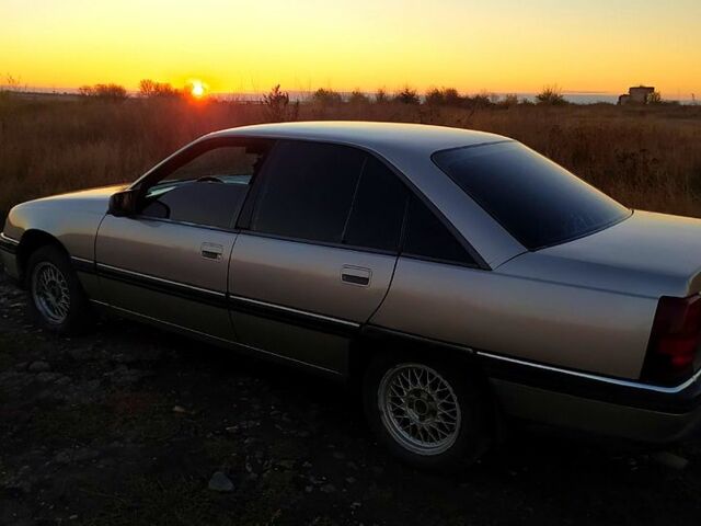 Серый Опель Омега, объемом двигателя 2 л и пробегом 0 тыс. км за 1600 $, фото 1 на Automoto.ua