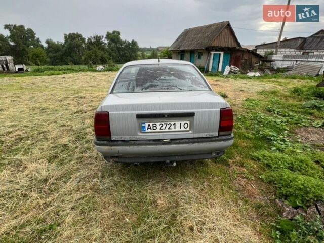 Сірий Опель Омега, об'ємом двигуна 2 л та пробігом 135 тис. км за 388 $, фото 1 на Automoto.ua