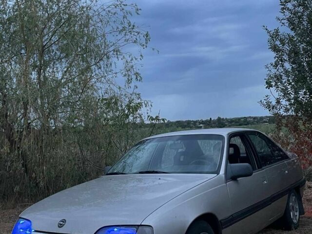 Сірий Опель Омега, об'ємом двигуна 2 л та пробігом 48 тис. км за 1500 $, фото 1 на Automoto.ua