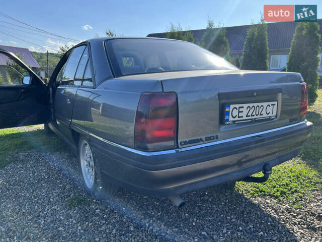 Серый Опель Омега, объемом двигателя 2 л и пробегом 215 тыс. км за 2200 $, фото 1 на Automoto.ua