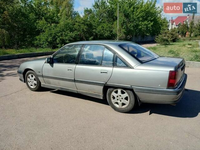 Сірий Опель Омега, об'ємом двигуна 2 л та пробігом 293 тис. км за 1600 $, фото 1 на Automoto.ua