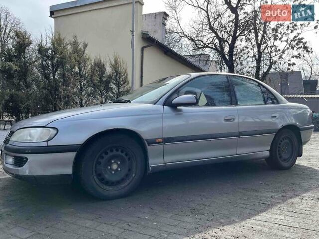 Серый Опель Омега, объемом двигателя 2 л и пробегом 370 тыс. км за 1800 $, фото 1 на Automoto.ua