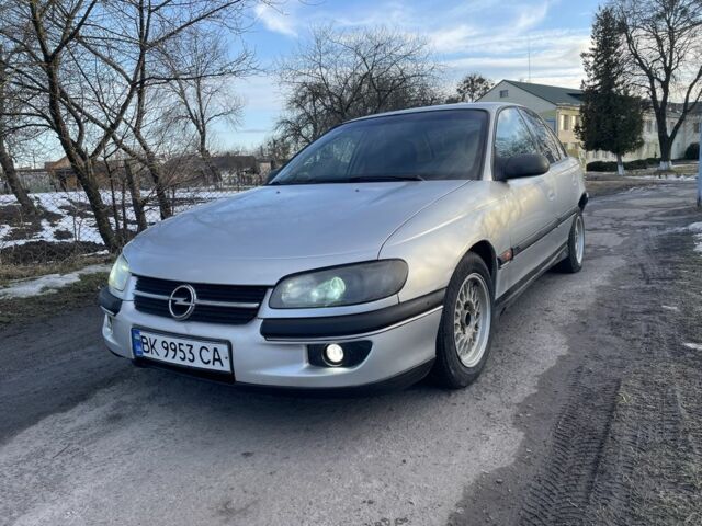 Сірий Опель Омега, об'ємом двигуна 2 л та пробігом 177 тис. км за 999 $, фото 1 на Automoto.ua