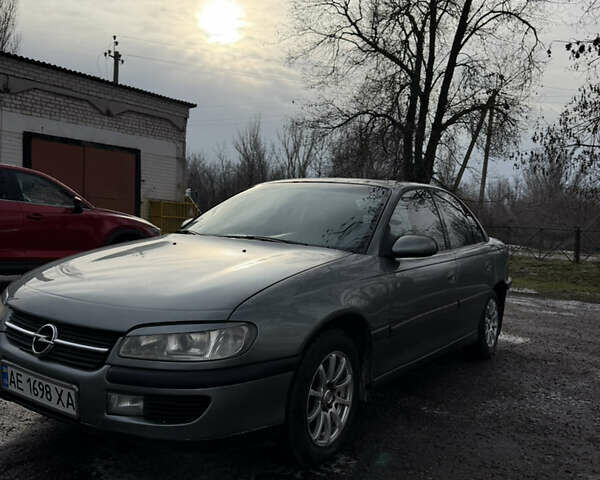 Сірий Опель Омега, об'ємом двигуна 2.5 л та пробігом 356 тис. км за 3800 $, фото 1 на Automoto.ua