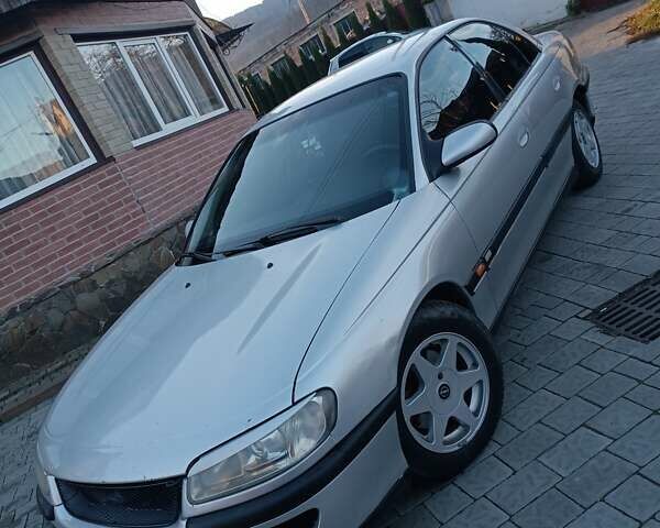 Серый Опель Омега, объемом двигателя 2 л и пробегом 408 тыс. км за 2250 $, фото 1 на Automoto.ua