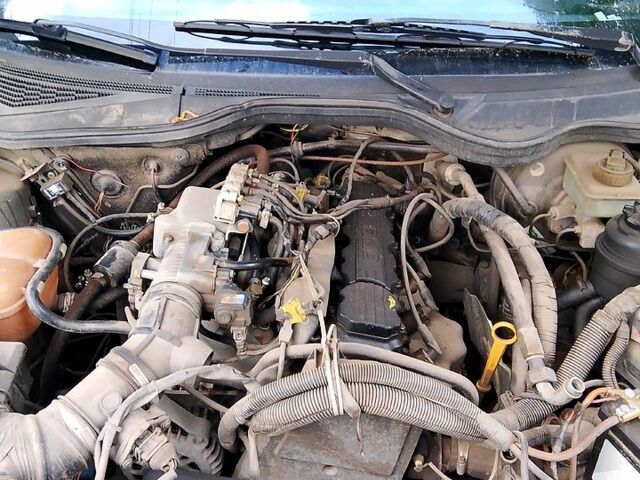 Сірий Опель Омега, об'ємом двигуна 2 л та пробігом 300 тис. км за 1100 $, фото 1 на Automoto.ua