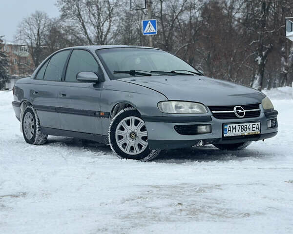 Серый Опель Омега, объемом двигателя 2 л и пробегом 320 тыс. км за 2300 $, фото 1 на Automoto.ua