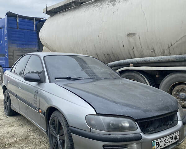 Серый Опель Омега, объемом двигателя 0 л и пробегом 300 тыс. км за 1750 $, фото 1 на Automoto.ua