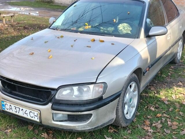 Сірий Опель Омега, об'ємом двигуна 2.5 л та пробігом 180 тис. км за 2200 $, фото 1 на Automoto.ua