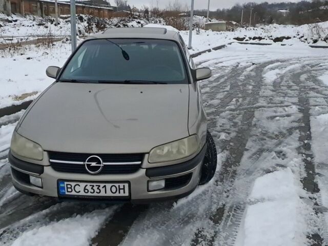 Сірий Опель Омега, об'ємом двигуна 2 л та пробігом 215 тис. км за 2002 $, фото 1 на Automoto.ua