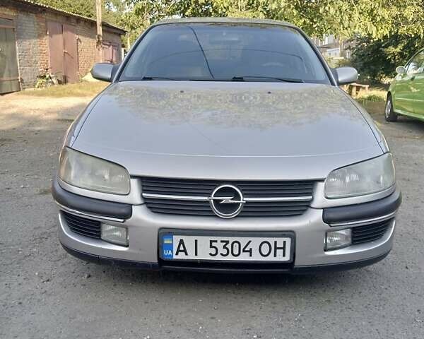 Сірий Опель Омега, об'ємом двигуна 0 л та пробігом 300 тис. км за 4200 $, фото 1 на Automoto.ua