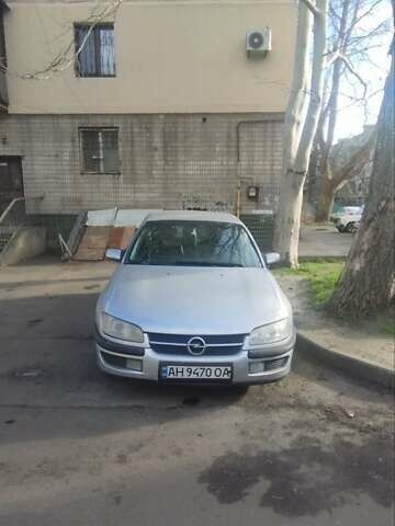 Серый Опель Омега, объемом двигателя 2 л и пробегом 375 тыс. км за 999 $, фото 1 на Automoto.ua