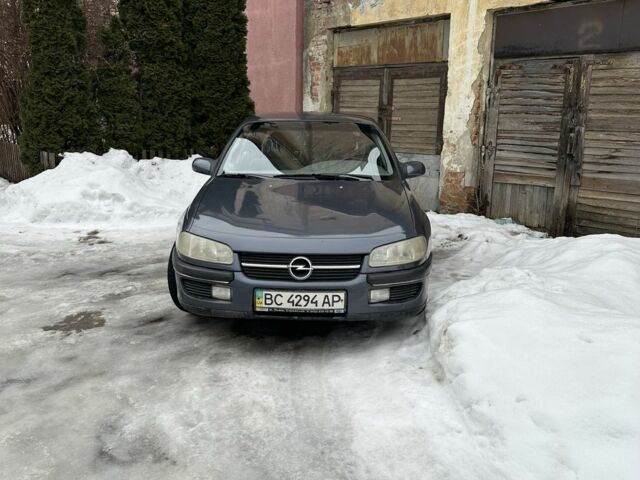 Серый Опель Омега, объемом двигателя 2.5 л и пробегом 230 тыс. км за 1600 $, фото 1 на Automoto.ua