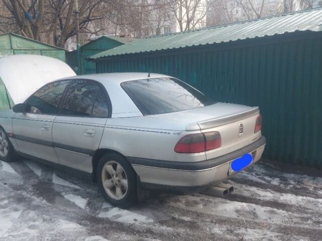 Серый Опель Омега, объемом двигателя 0 л и пробегом 290 тыс. км за 1300 $, фото 1 на Automoto.ua