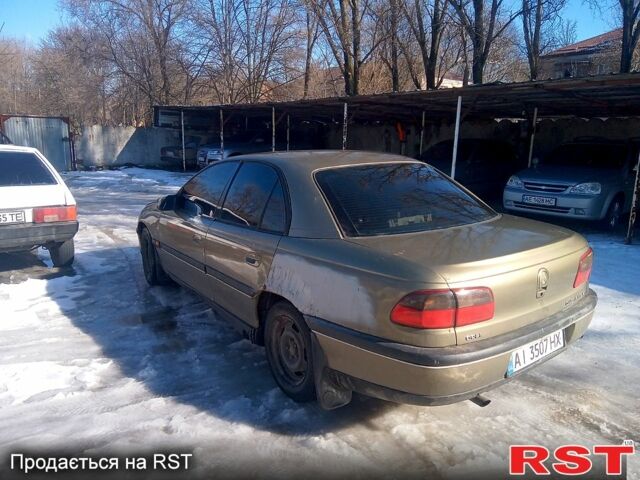 Серый Опель Омега, объемом двигателя 2 л и пробегом 366 тыс. км за 1250 $, фото 1 на Automoto.ua