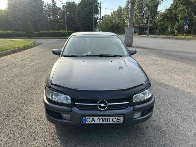 Сірий Опель Омега, об'ємом двигуна 2 л та пробігом 404 тис. км за 1900 $, фото 1 на Automoto.ua