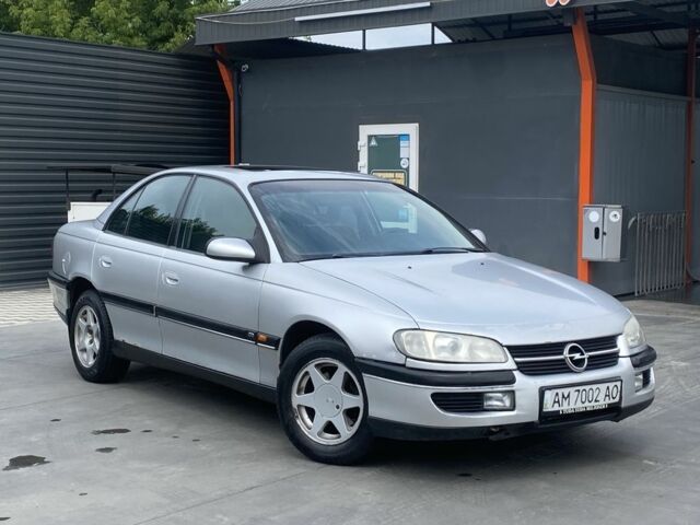 Сірий Опель Омега, об'ємом двигуна 2 л та пробігом 368 тис. км за 2000 $, фото 1 на Automoto.ua