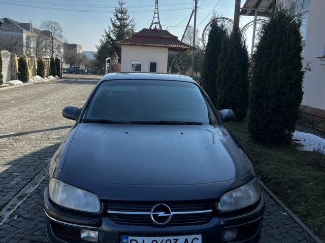 Серый Опель Омега, объемом двигателя 2 л и пробегом 315 тыс. км за 1900 $, фото 1 на Automoto.ua