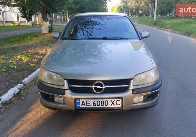 Серый Опель Омега, объемом двигателя 2 л и пробегом 376 тыс. км за 2300 $, фото 1 на Automoto.ua