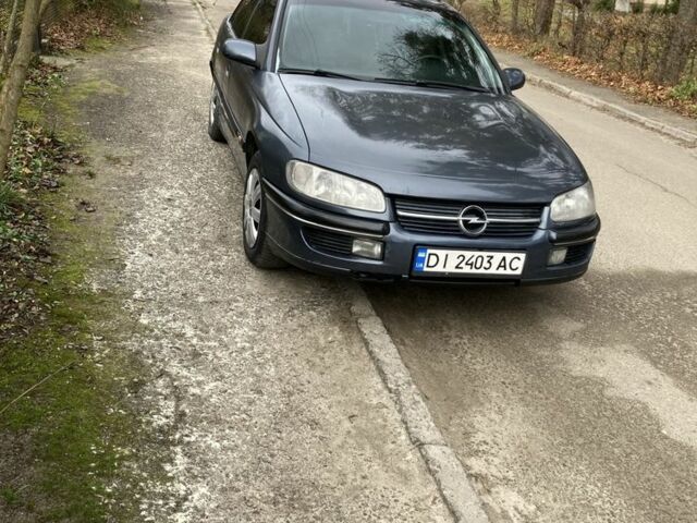 Серый Опель Омега, объемом двигателя 2 л и пробегом 312 тыс. км за 2150 $, фото 1 на Automoto.ua