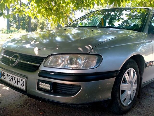 Сірий Опель Омега, об'ємом двигуна 2 л та пробігом 0 тис. км за 1700 $, фото 1 на Automoto.ua