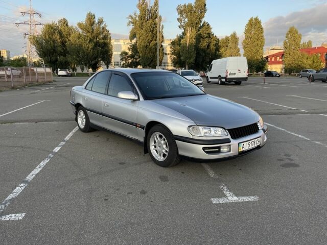 Сірий Опель Омега, об'ємом двигуна 2 л та пробігом 498 тис. км за 3500 $, фото 1 на Automoto.ua