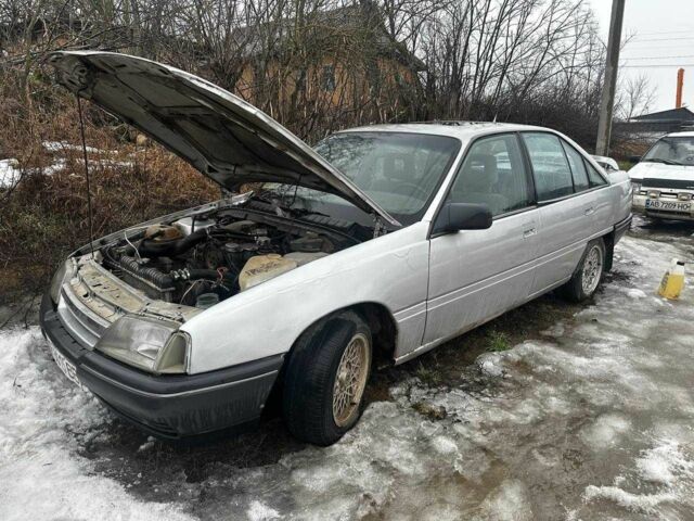 Сірий Опель Омега, об'ємом двигуна 2 л та пробігом 1 тис. км за 1000 $, фото 1 на Automoto.ua