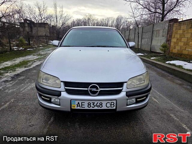 Сірий Опель Омега, об'ємом двигуна 2 л та пробігом 283 тис. км за 2999 $, фото 1 на Automoto.ua