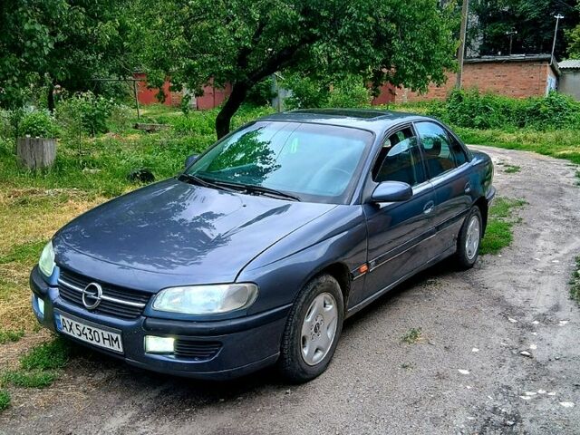 Сірий Опель Омега, об'ємом двигуна 2 л та пробігом 277 тис. км за 1999 $, фото 1 на Automoto.ua