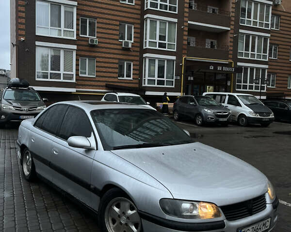 Серый Опель Омега, объемом двигателя 2.5 л и пробегом 204 тыс. км за 2600 $, фото 1 на Automoto.ua