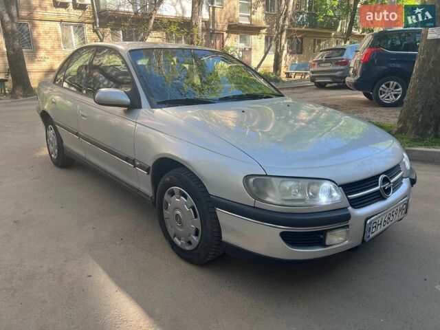 Сірий Опель Омега, об'ємом двигуна 2 л та пробігом 250 тис. км за 2600 $, фото 1 на Automoto.ua