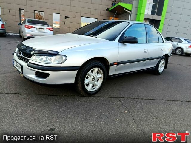 Сірий Опель Омега, об'ємом двигуна 2 л та пробігом 300 тис. км за 2650 $, фото 1 на Automoto.ua