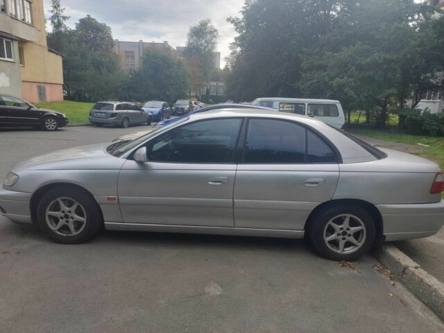 Сірий Опель Омега, об'ємом двигуна 2.2 л та пробігом 350 тис. км за 2400 $, фото 1 на Automoto.ua
