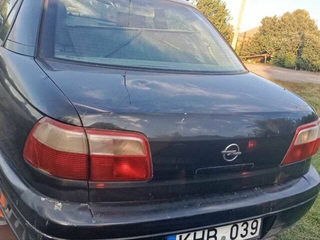 Сірий Опель Омега, об'ємом двигуна 2.5 л та пробігом 300 тис. км за 4400 $, фото 1 на Automoto.ua