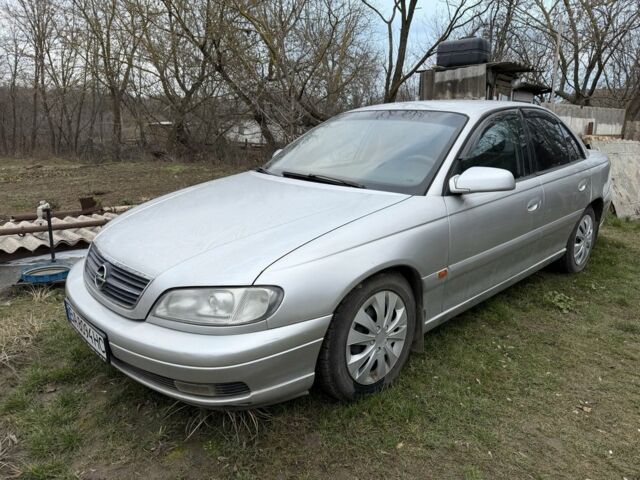 Сірий Опель Омега, об'ємом двигуна 2 л та пробігом 300 тис. км за 4699 $, фото 1 на Automoto.ua