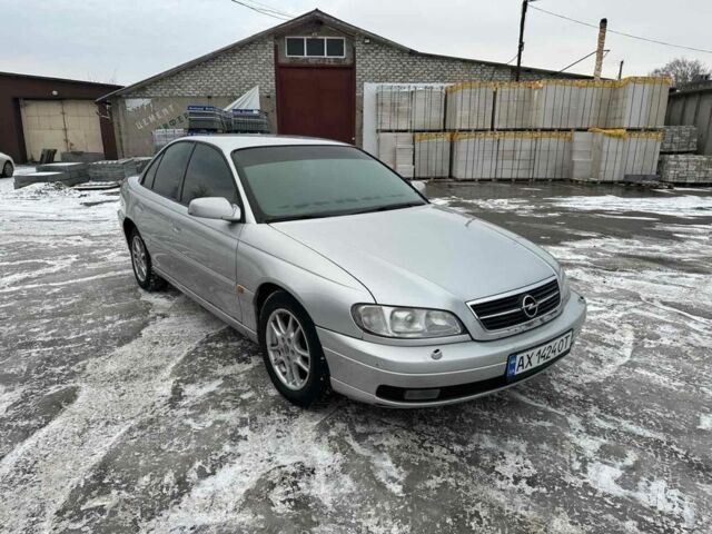 Сірий Опель Омега, об'ємом двигуна 2.2 л та пробігом 300 тис. км за 3100 $, фото 1 на Automoto.ua