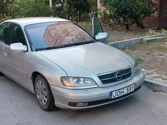 Сірий Опель Омега, об'ємом двигуна 2 л та пробігом 360 тис. км за 1670 $, фото 1 на Automoto.ua
