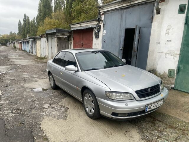 Серый Опель Омега, объемом двигателя 2.2 л и пробегом 350 тыс. км за 2700 $, фото 1 на Automoto.ua