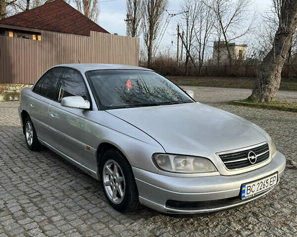 Сірий Опель Омега, об'ємом двигуна 2.2 л та пробігом 325 тис. км за 2200 $, фото 1 на Automoto.ua