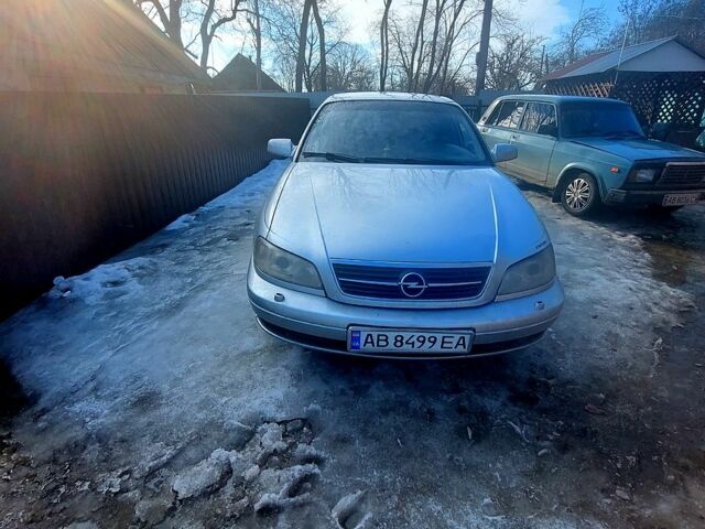 Серый Опель Омега, объемом двигателя 2.2 л и пробегом 300 тыс. км за 2500 $, фото 1 на Automoto.ua
