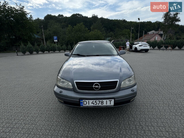 Сірий Опель Омега, об'ємом двигуна 2.2 л та пробігом 430 тис. км за 2800 $, фото 1 на Automoto.ua