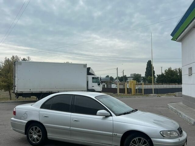 Сірий Опель Омега, об'ємом двигуна 2.2 л та пробігом 422 тис. км за 3600 $, фото 1 на Automoto.ua