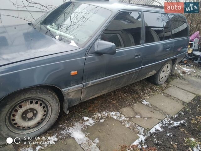 Серый Опель Омега, объемом двигателя 2.3 л и пробегом 1000 тыс. км за 1400 $, фото 1 на Automoto.ua