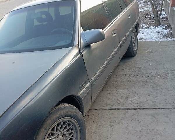 Серый Опель Омега, объемом двигателя 0 л и пробегом 333 тыс. км за 1318 $, фото 1 на Automoto.ua