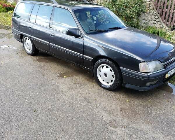 Серый Опель Омега, объемом двигателя 2 л и пробегом 440 тыс. км за 1099 $, фото 1 на Automoto.ua