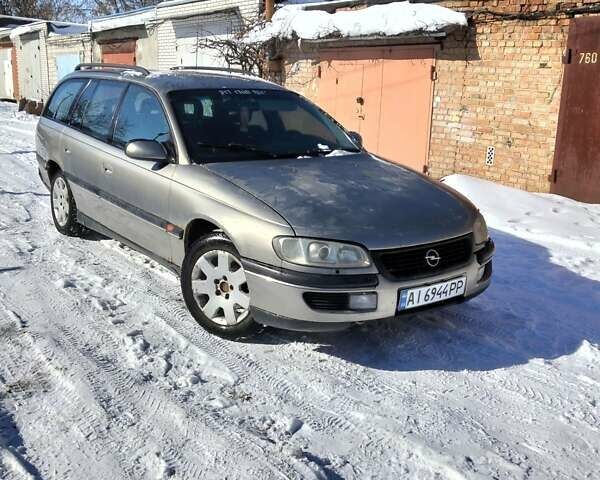 Серый Опель Омега, объемом двигателя 2 л и пробегом 450 тыс. км за 1300 $, фото 1 на Automoto.ua